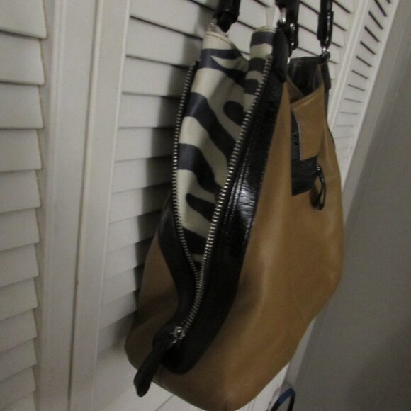 ❤️BRIGHTON Fashionista City Dovima Brown Leather Black Zebra Shoulder Bag Purse - Picture 3 of 8